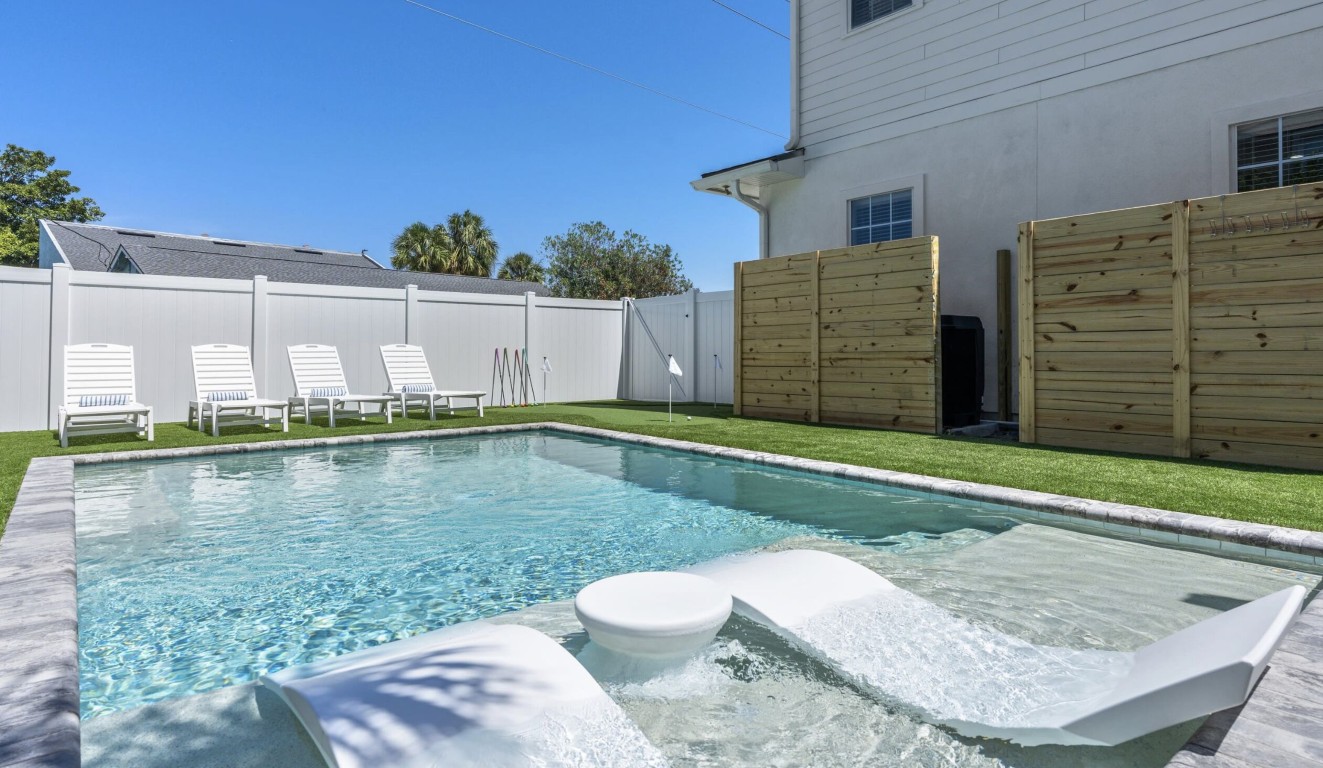 Modern residential pool with spa feature and clean lounging area in Leesburg, FL